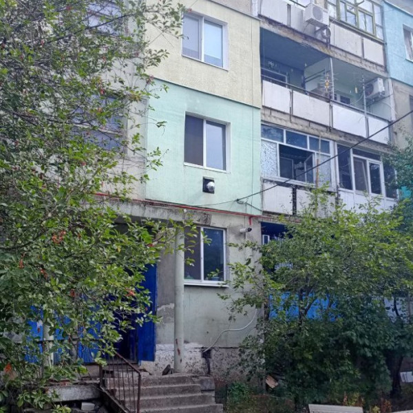 Фото Продам 4-комн. п. Фабричное, р-н магазина Авис