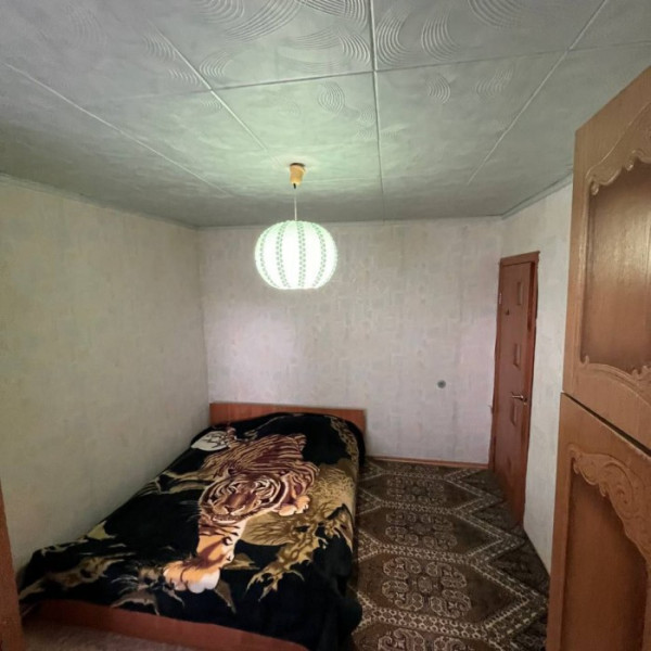 Фото Продам 4-комн. п. Фабричное, р-н магазина Авис