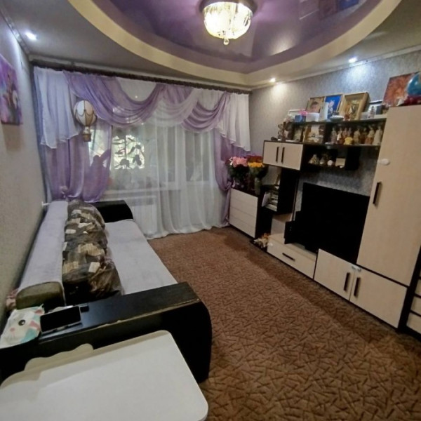 Продам 2-х комнатную квартиру кв. Левченко 1/5 этаж, не угловая