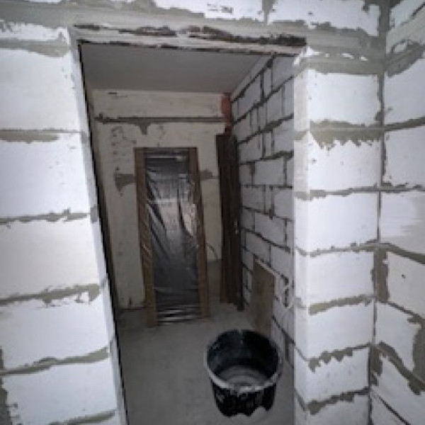 Фото Продам 1 комнатную квартиру на 1-й микрорайоне