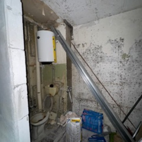 Фото Продам 1 комнатную квартиру на 1-й микрорайоне