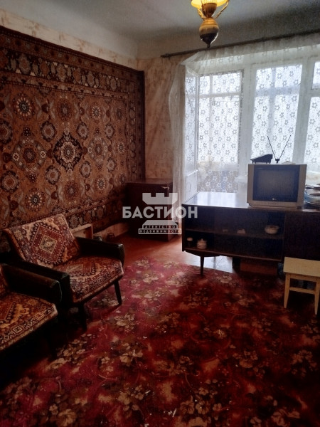 2-комнатная квартира, квартал 50-летия Обороны Луганска, 6 ID: 2108173