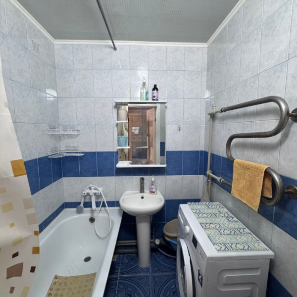 Фото Продам 2-х комн квартиру в г Луганск ул Боженко