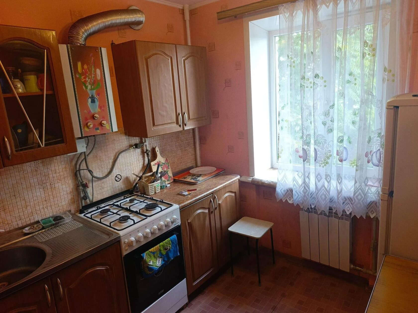 2-комнатная квартира, ул. Советская, остановка Чапаева (р-н 12 п-ка)