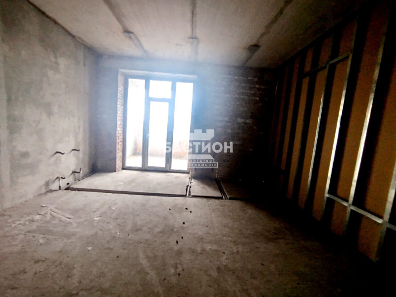 Фото 3-х комнатная квартира, улица Алексеева 7, ID:2095130