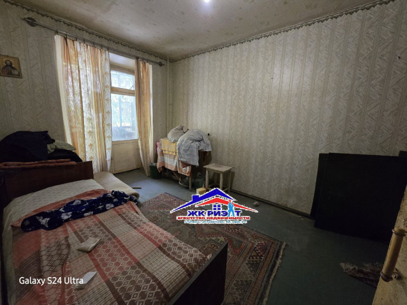 Фото Двухкомнатная квартира на улице Зозулина (центр города)