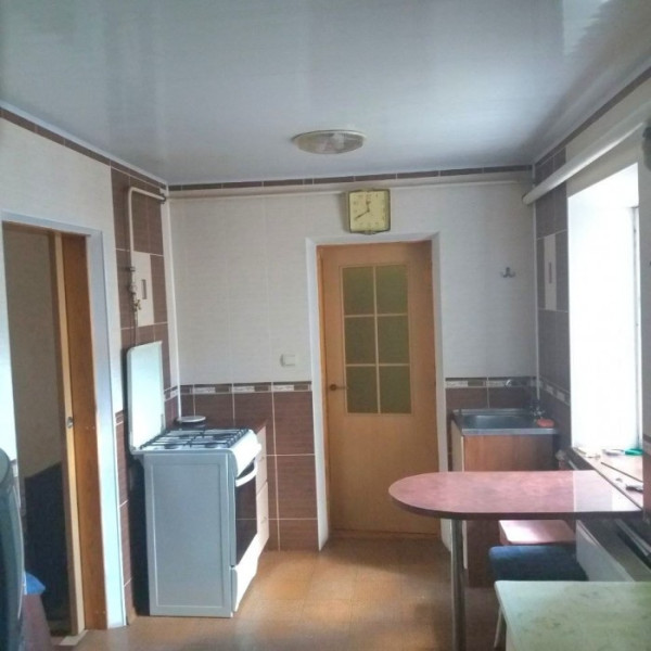 Фото Продам дом по ул. Ростовская (городок ОР, р-н станции скорой помощи). г. Луганск