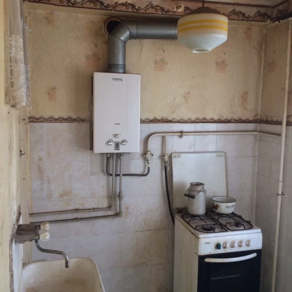 Фото 2-к в районе Торгового Центр г. Алчевск#600