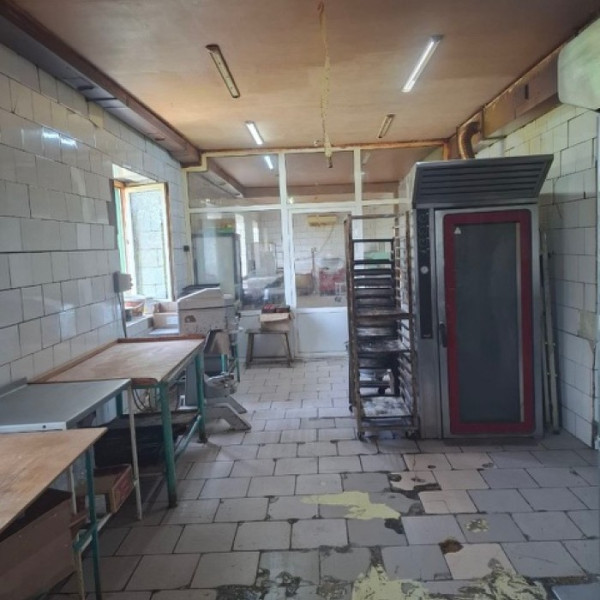 Фото Продам магазин/цех/офис/гаражи
