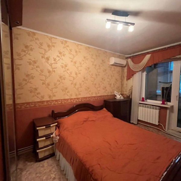 Фото Продам 4-кк с АВТОНОМНЫМ ОТОПЛЕНИЕМ на кв. Мирный 2 этаж 9 этажного дома