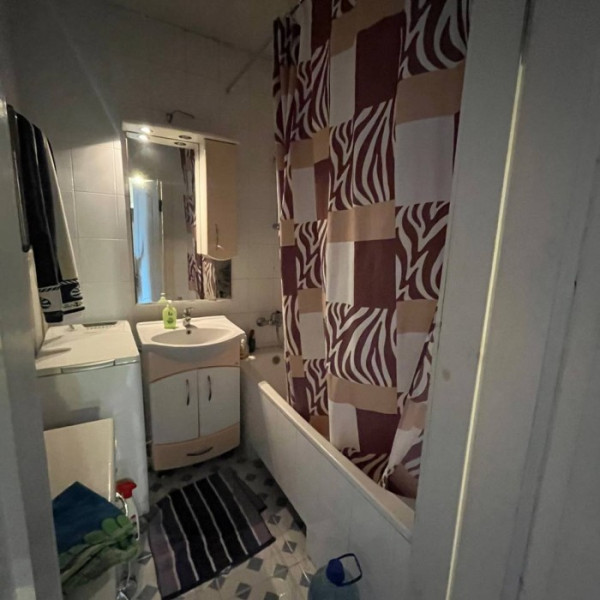 Фото Продам 4-кк с АВТОНОМНЫМ ОТОПЛЕНИЕМ на кв. Мирный 2 этаж 9 этажного дома