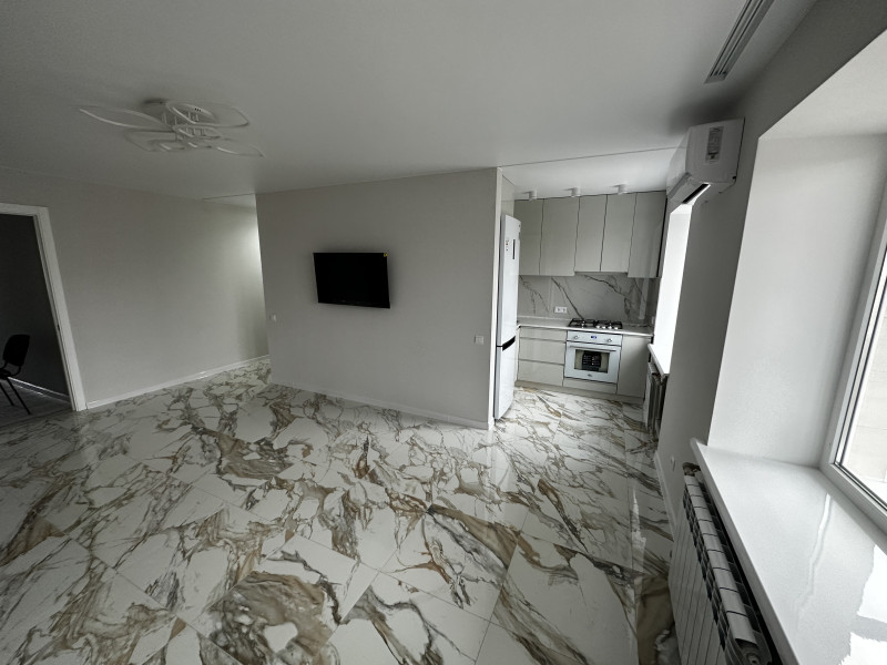 Продаётся двухкомнатная квартира, 42,6 м²