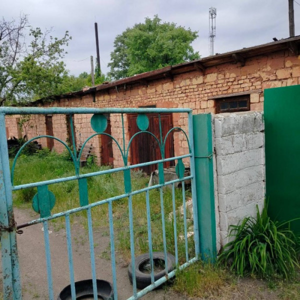 Фото Продам большой дом на два входа ул Кирова, район старого ж/д вокзала. Общая площадь 81,6 кв. м