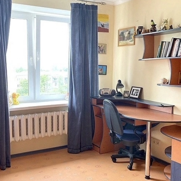 Фото Продам 3к квартиру в центре, Ул Зозулина