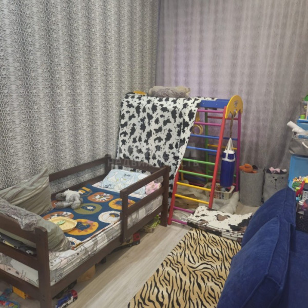 Фото Продам 2к Красная Площадь 2 Сталинка