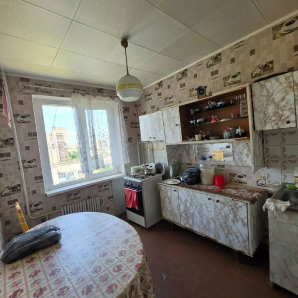 7457 Продам 3х комн. квартиру по ул. Сарматской