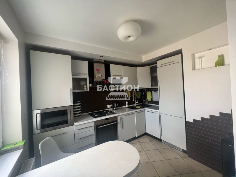 Фото 3-х комнатная квартира, квартал Мирный, 2 ID:2252359