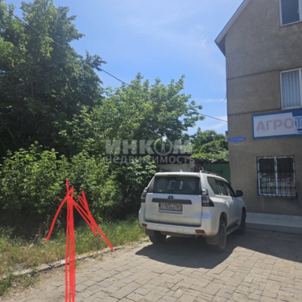 Фото Продам участок 10 соток ул. Сосюры