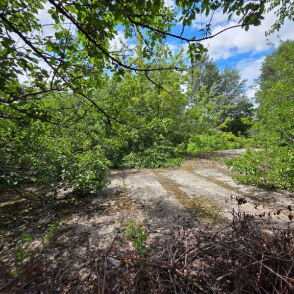 Фото Продам участок в г. Луганск ул. Звейнека