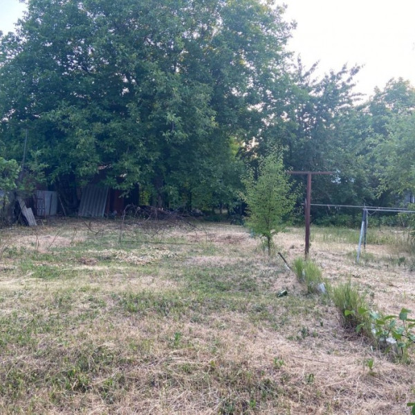 Продам земельный участок, г. Луганск, ул. Маяковского (р-н ресторана Дастархан)