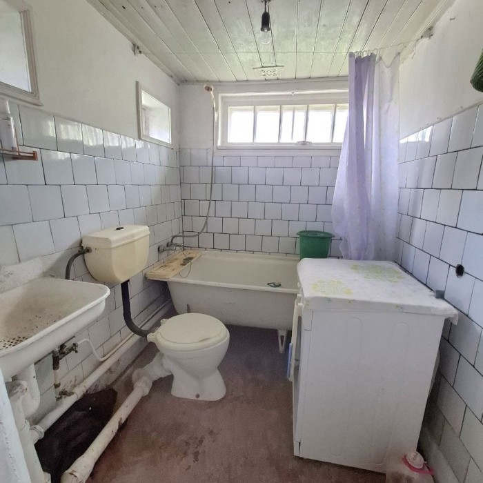 Фото Продам дом и флигель пер. Степана Разина (р-н Щербакова) г. Луганск.