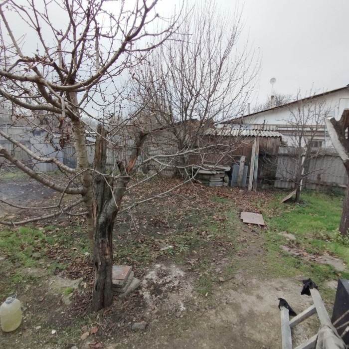 Фото Продам полдома по ул. Урицкого ( район 3 км. ) 24 кв. м. отдельный вход.