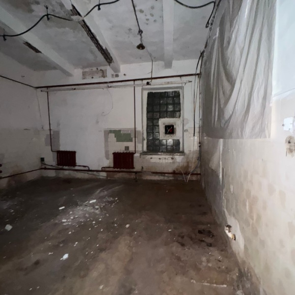 Фото База- 306м2 , 9-й Лутугинский проезд