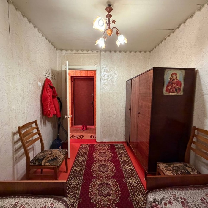 Фото Продам 2-комн. кв. Комарова, р-н СМ Семья