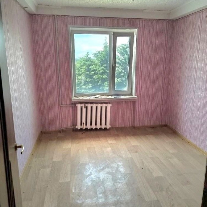 Фото Продам 2-к квартиру на кв. Ватутина, г. Луганск.