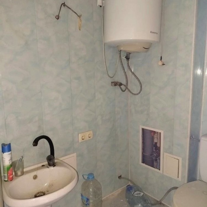 Фото Продам 2-к квартиру на кв. Ватутина, г. Луганск.