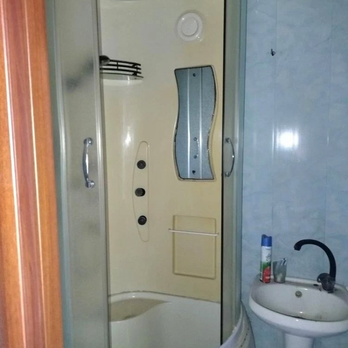 Фото Продам 2-к квартиру на кв. Ватутина, г. Луганск.