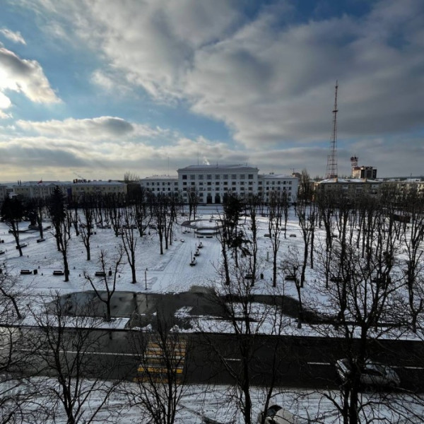 Фото Продам 3- к квартиру, в самом центре Луганска пл. Героев ВОВ (в доме ПСБ банк).