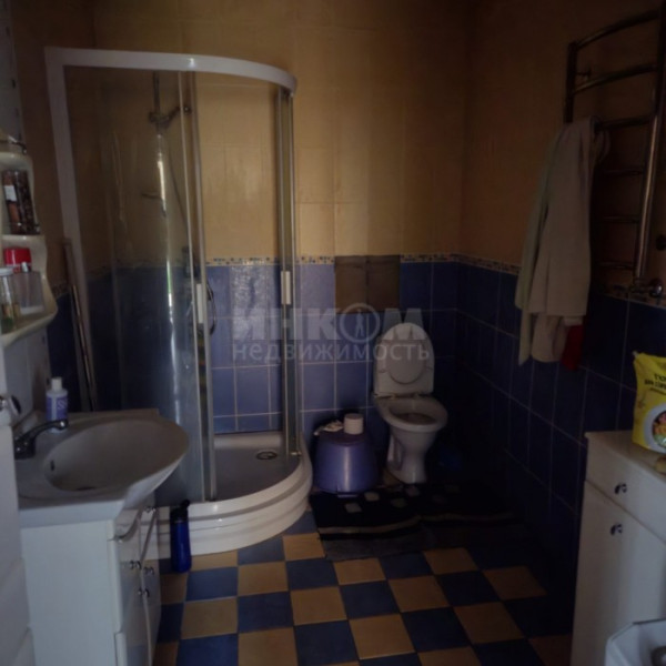 Фото Продам помещение с квартирой в городе Луганск квартал Ольховский