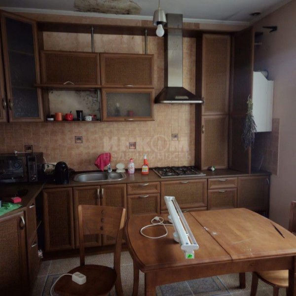 Фото Продам помещение с квартирой в городе Луганск квартал Ольховский