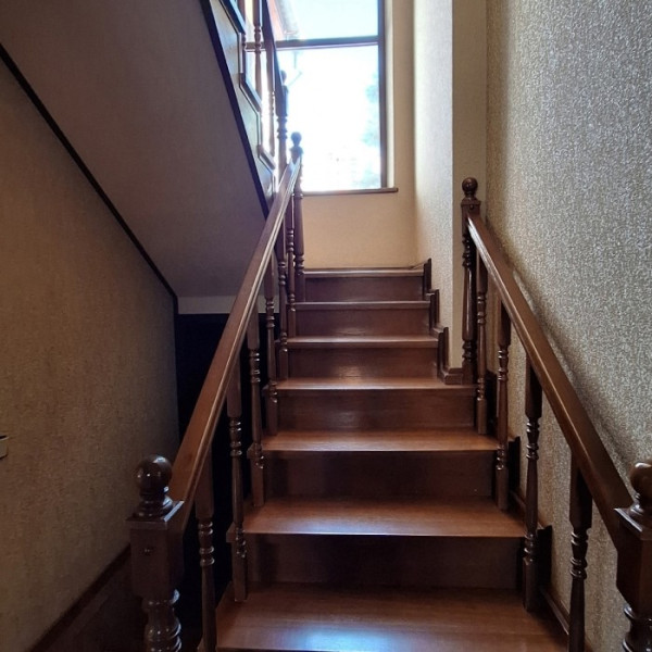 Фото Продам 2-х этажный дом в Центре г Луганск, ул. Оборонная