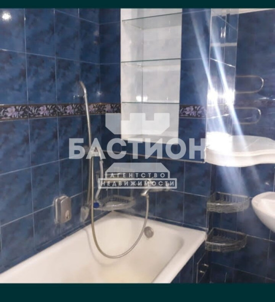 Фото 4-х комнатная квартира, 1-й микрорайон, 1, ID:2183941