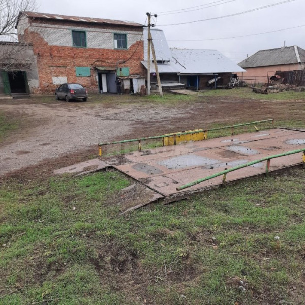 Продам Маслобойню (подсолнечника) Краснодонский район пгт. Новосветловка