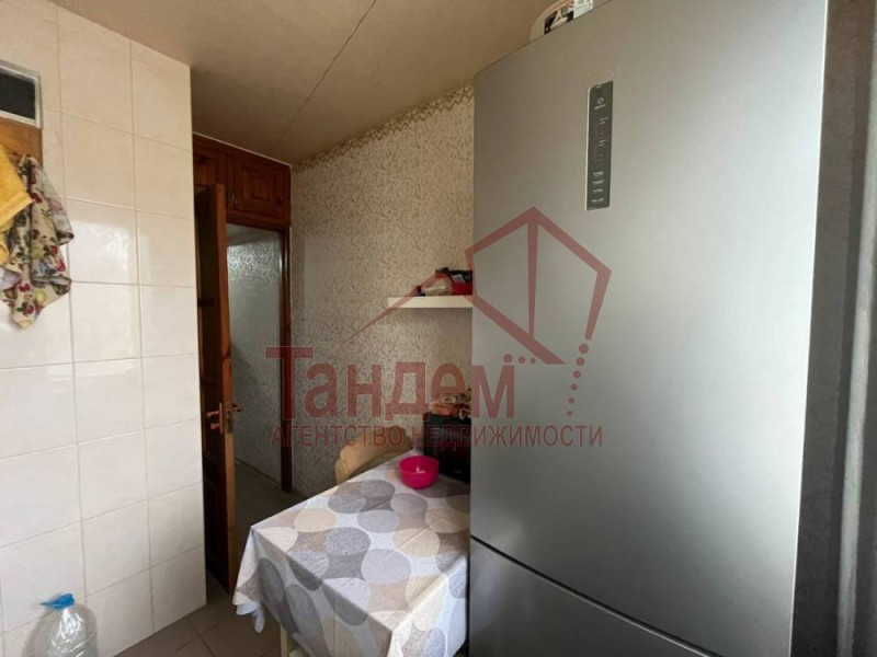 Фото 2 комнатная, 43. 6м², 3/5эт. , кв. Комарова (район к/т Мир), Жовтневый р-н - Объект №98