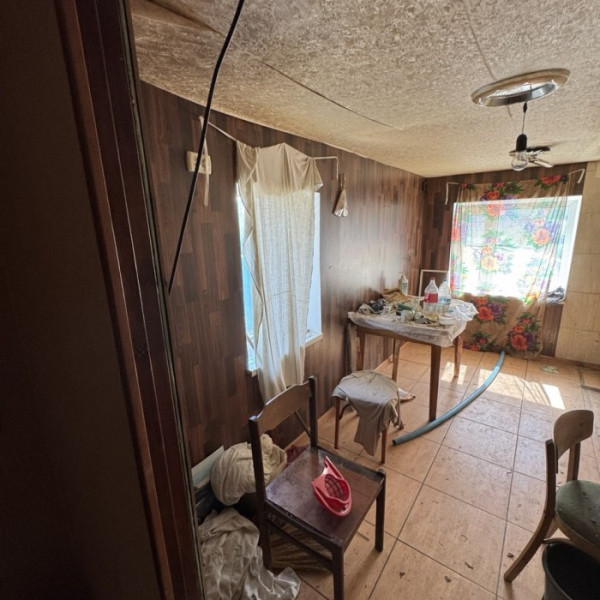 Фото Продам дом в Станично-Луганском районе, п. Ольховое (район магазина Авоська)