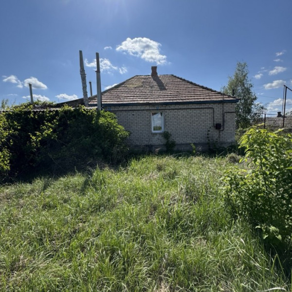 Фото Продам дом в Станично-Луганском районе, п. Ольховое (район магазина Авоська)
