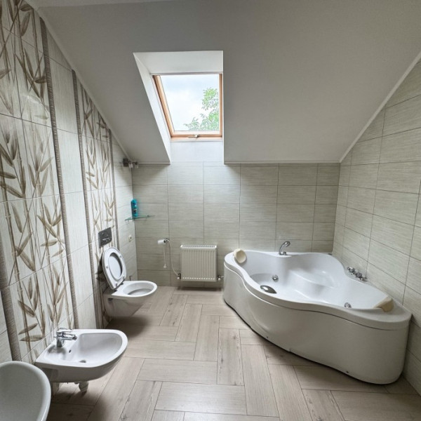 Фото Продам Дом 250м2 ул. Звейнека + гостевой Дом 150м2