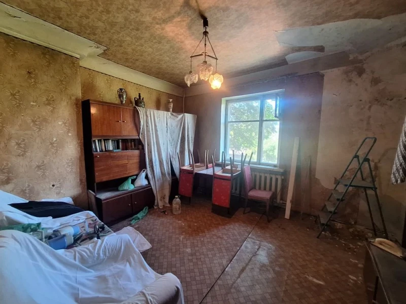 Фото Продаётся двухкомнатная квартира город Стаханов, ул. К. Либкнехта, д. 39