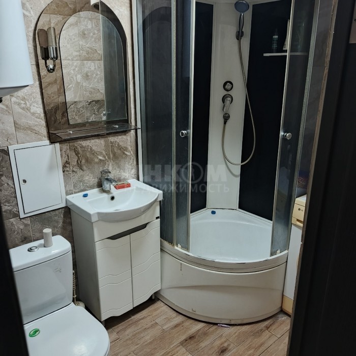 Фото Продам 2-х комн квартиру в г Луганск кв Волкова