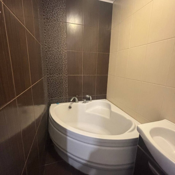 Фото Продам 2-комн. кВ. 50 лет Октября, р-н Стоматологии