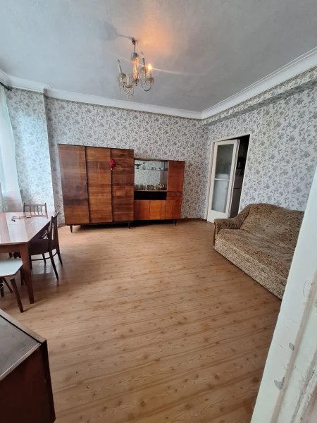 Фото Продаётся 2-комнатная квартира в городе Стаханов, ул. Б. Хмельницкого, д. 96