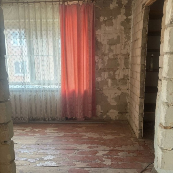 Фото № 6445 Продам 2х комн. квартиру в р-не маг. "Планета"