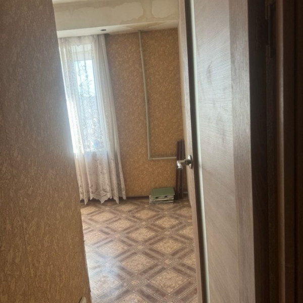 Фото № 6445 Продам 2х комн. квартиру в р-не маг. "Планета"