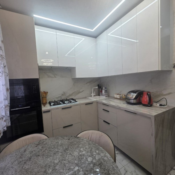 Фото Продам 3-х комн квартиру в городе Луганск квартал Пролетариата Донбасса