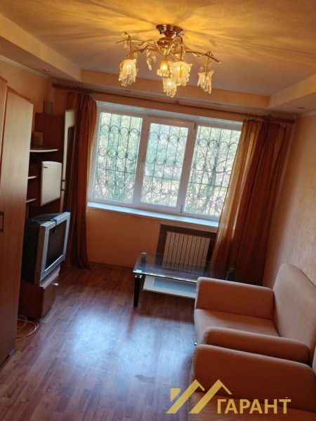 2-к квартира ул. Липовенко г. Алчевск #1366