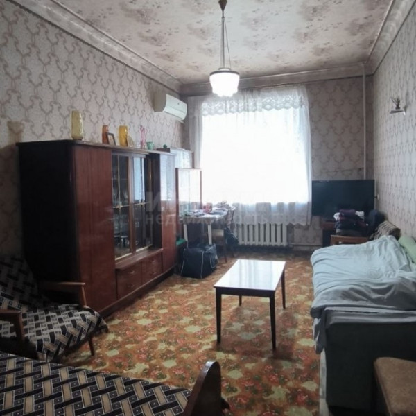 Фото Продам 2к остановка Динамо Центр Города